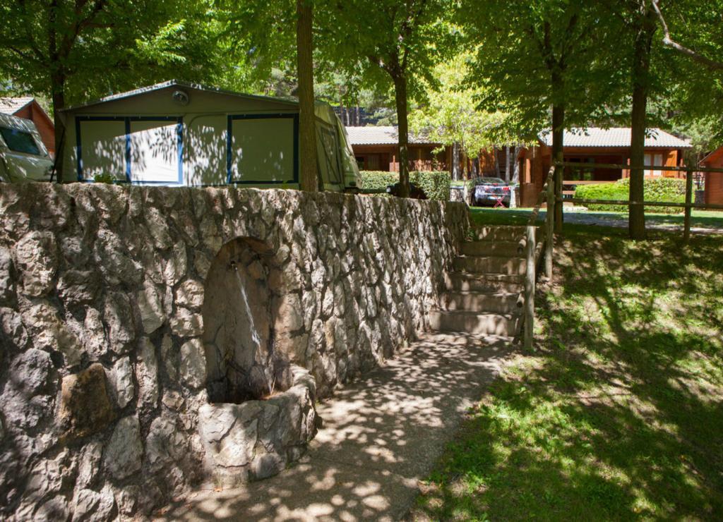 Camping Fontfreda Castellar del Riu Phòng bức ảnh