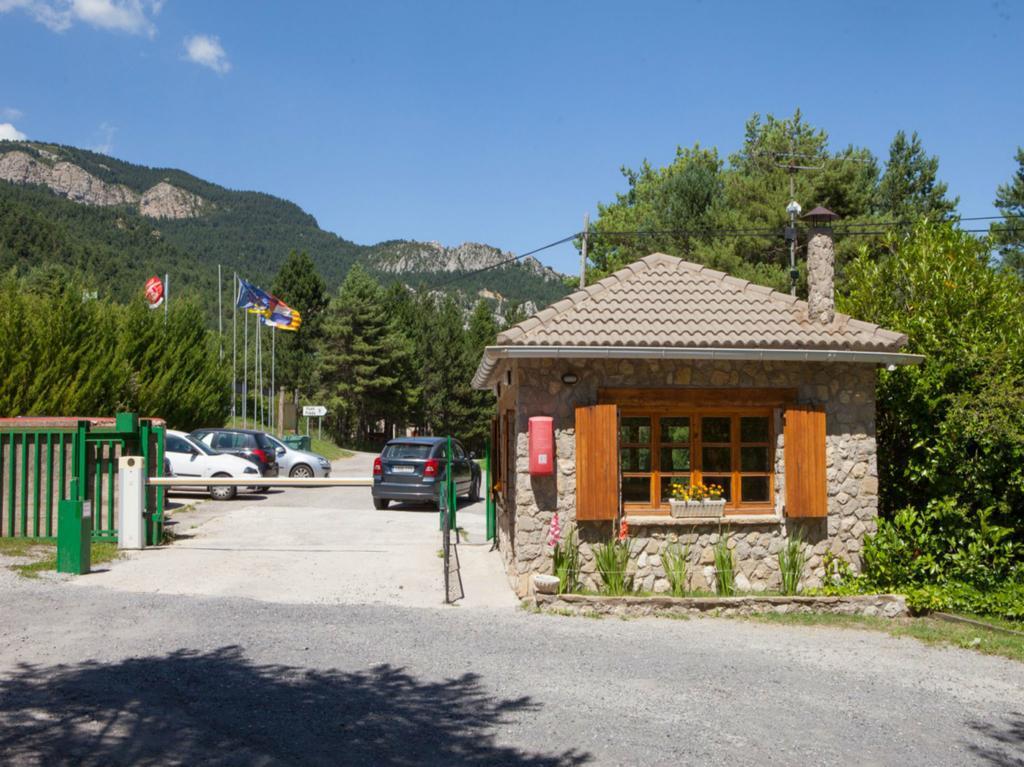 Camping Fontfreda Castellar del Riu Ngoại thất bức ảnh